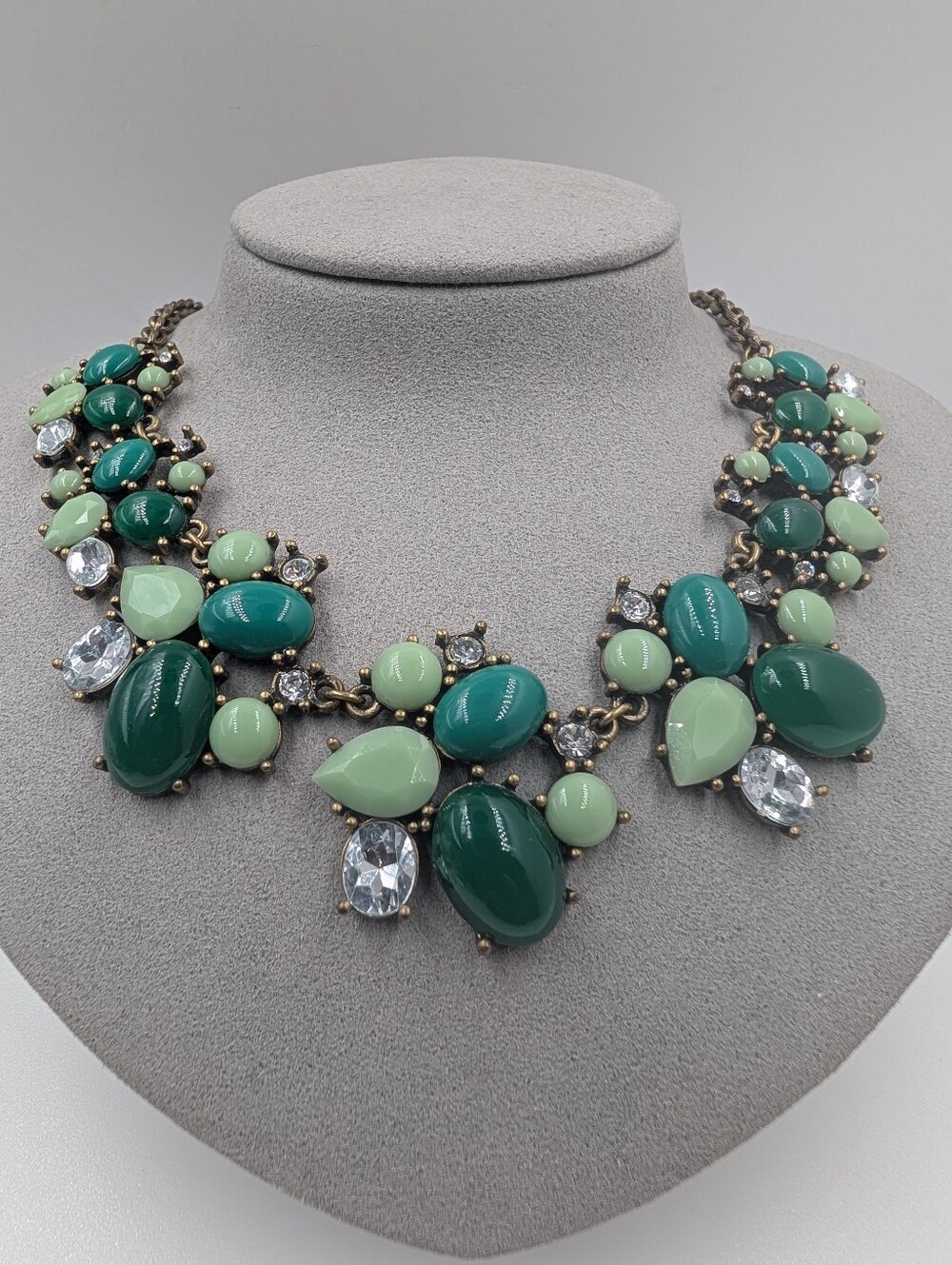Signed J. Crew Floral Cluster Statement Collar Necklace Green Crystal Brass 0505